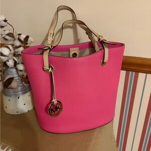 Michael Kors bag pink leather